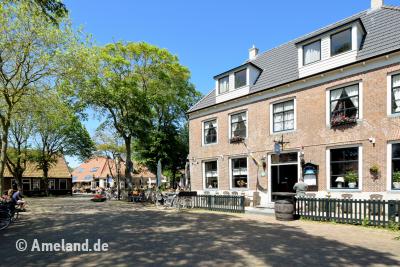 Zwaneplein, Hollum, Ameland