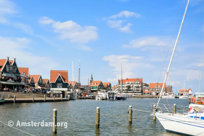 Omgeving 1407 01 Volendam, Adam toren, Eye Museum, Amsterdam-Noord