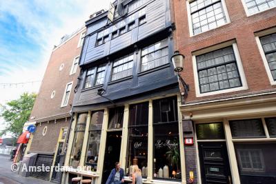 Zeedijk 1, Houten huis, Amsterdam