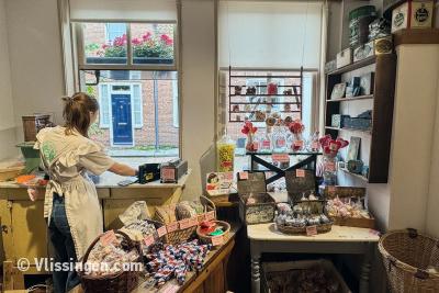 Oma\'s snoepwinkel, Veere