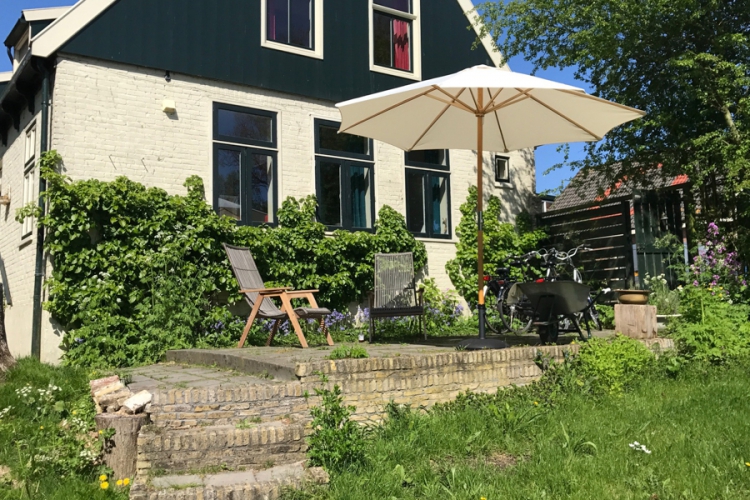 Bed (and breakfasts)