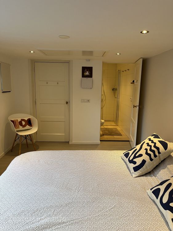 Bed (& breakfasts)