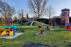 Spielplatz De Hoef - 1