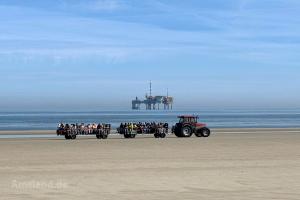 Strandritten met Joh. de Jong