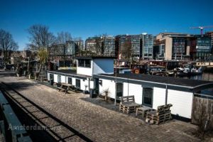 Houseboat-Amsterdam - 1