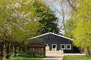 Vakantiewoning In Between - 1