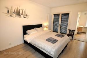 Zaras Studios - 1