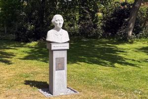 Borstbeeld van dr. Ghijsen (November 2025) - #1