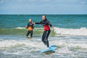 Beginner's surfles - Hart Beach Quiksilver Surfschool (November 2025) - #1