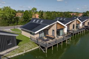 Watervilla Luxe 8 - Zeebad